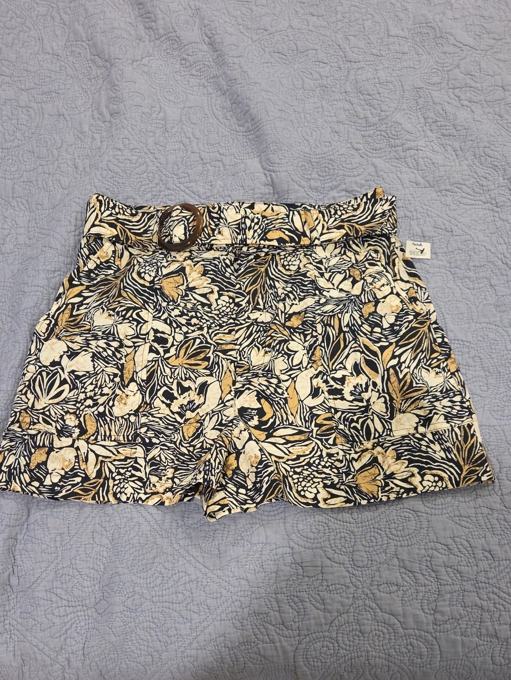 Jason Wu High Waist Floral Shorts in Black and Cream Size L, New With Tag!